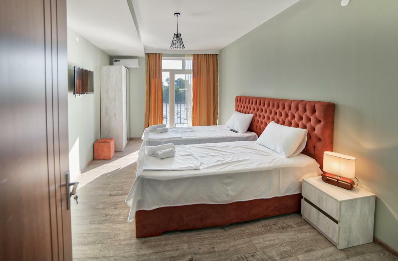 Four Seasons Riverside Kutaisi Exterior foto