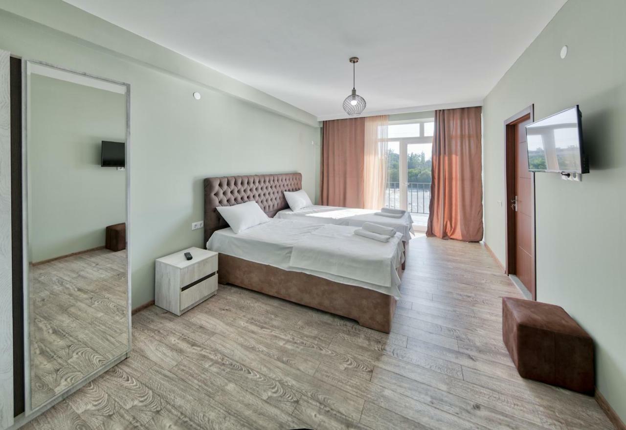 Four Seasons Riverside Kutaisi Exterior foto